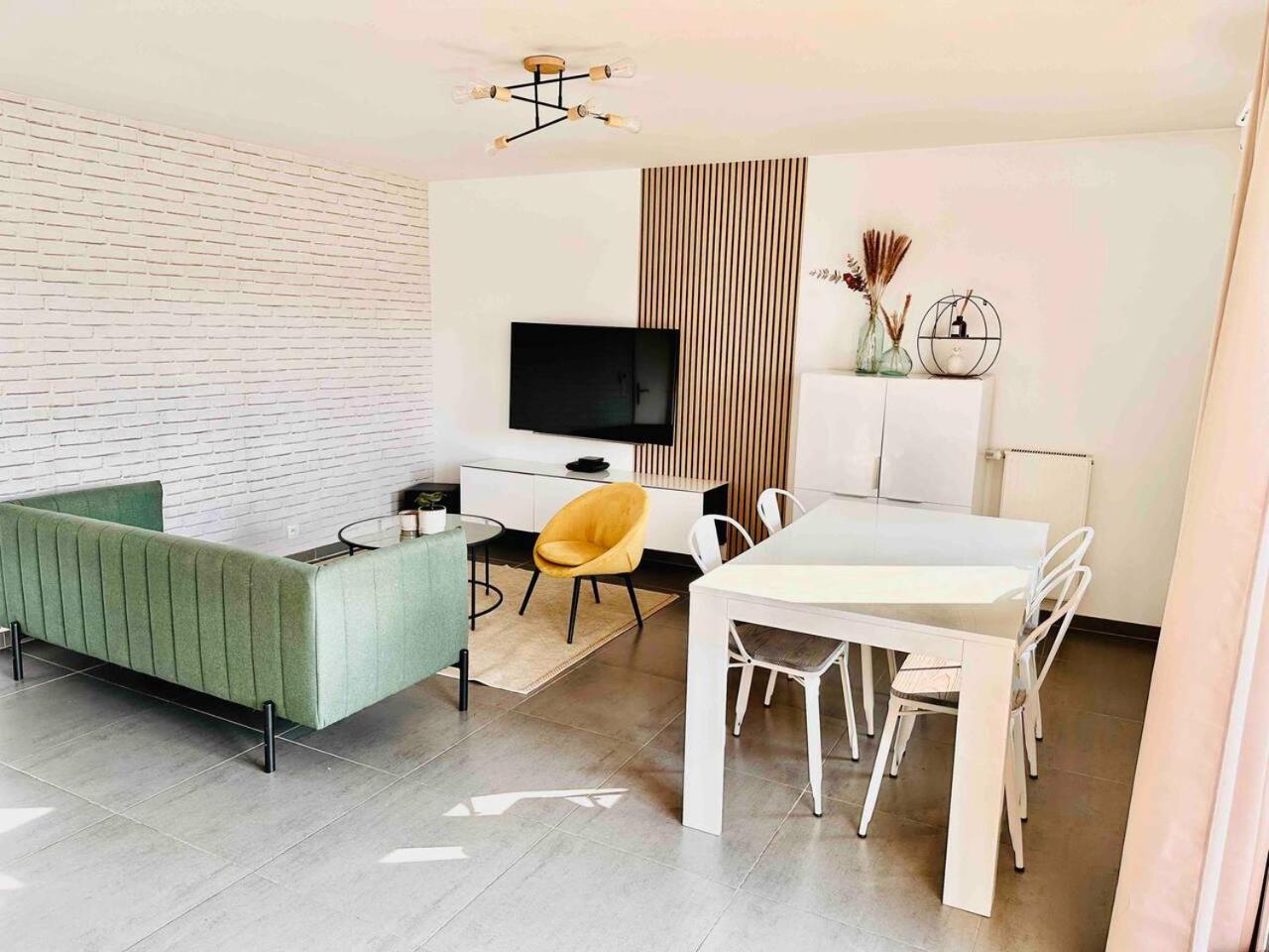 Btobed - Location Professionnelle - Appartement 4 Personnes Parking Gratuit - Proche Parc Des Expositions Et Aeroport Cdg Вильпент Экстерьер фото